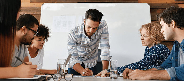 4 เหตุผลที่คุณควรทำให้ทุกฝ่ายเข้ามามีส่วนร่วมใน การจัดซื้อ